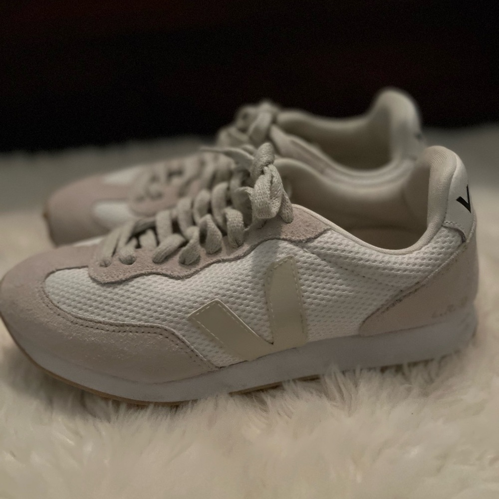 Veja shoes